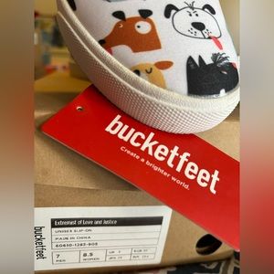Bucket Feet Unisex Slip-on Canvas Shoe, Dogs, LIKE NEW!!!